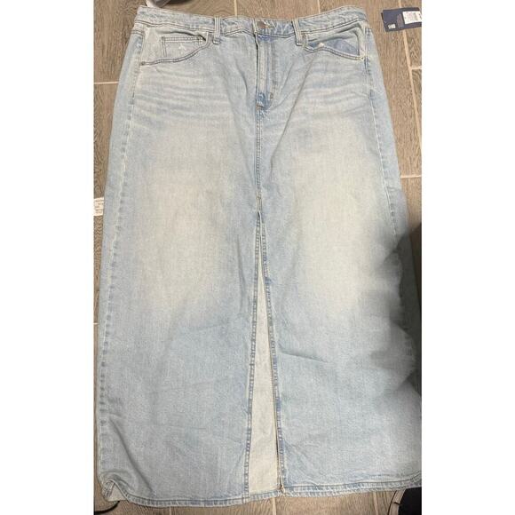 Universal thread denim skirt size 17 - Picture 2 of 3